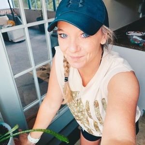 Meet your Posher, Tonya